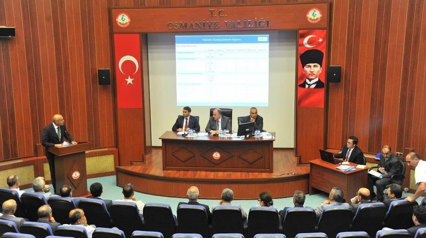 Vali Coşkun: "Başlanılamayan projelere ağırlık vereceğiz"