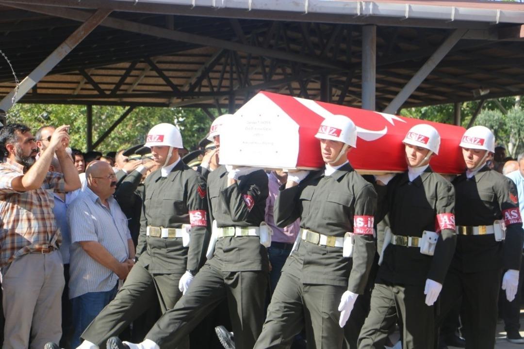 Kıbrıs Gazisi Dursun T&uuml;rkmen son yolculuğuna uğurlandı