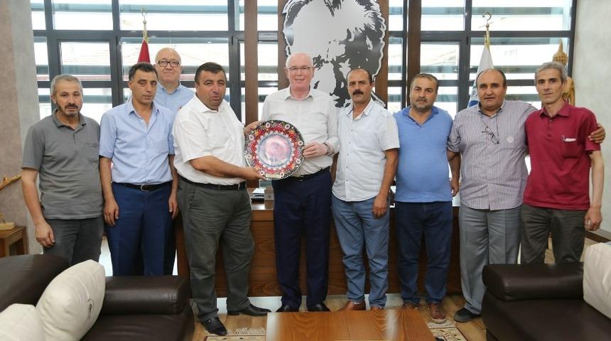 Başkan Kazım Kurt’a hayırlı olsun ziyaretleri devam ediyor