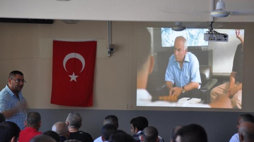 Erdemli’de mahkumlar ’15 Temmuz Belgeseli’ni izledi