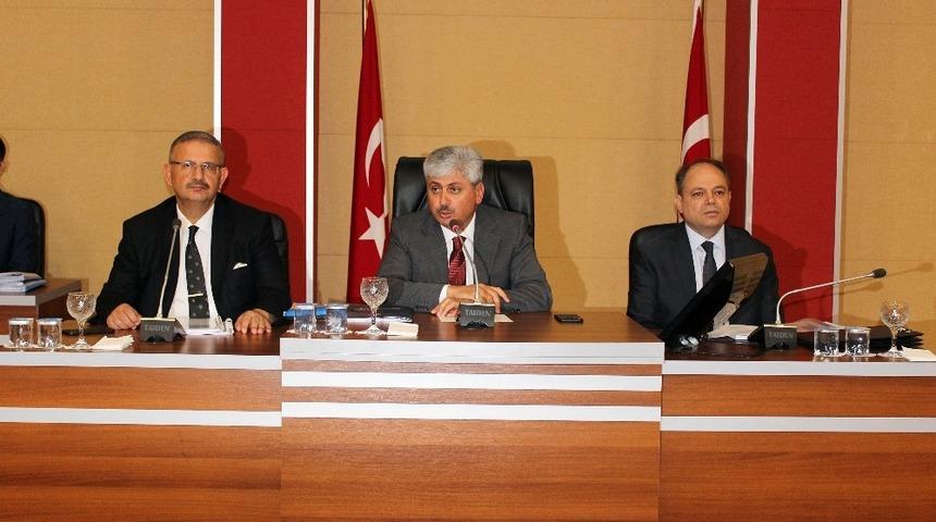 Vali Doğan: "Yatırımlarda en &ccedil;ok nakdi yardım ulaştırma sekt&ouml;r&uuml;ne yapıldı&rdquo;