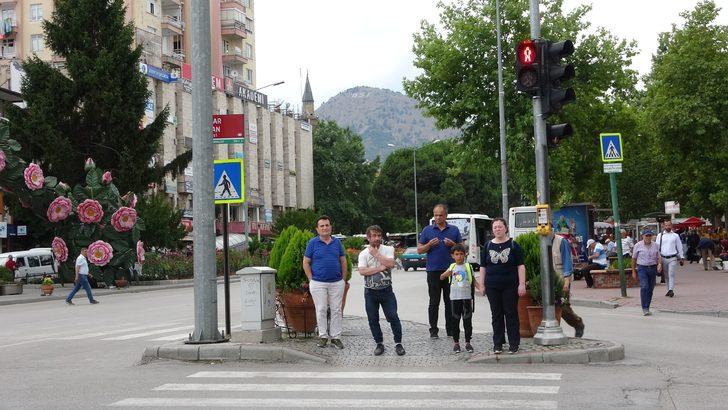 Yayalar için 'kırmızı' alarm! Polis böyle tespit etti, ceza yazdı G3