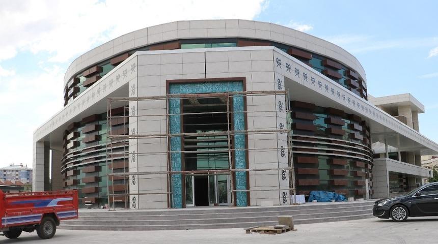 K&uuml;lt&uuml;r merkezinin adı &lsquo; Muhsin Yazıcıoğlu&rsquo; oldu