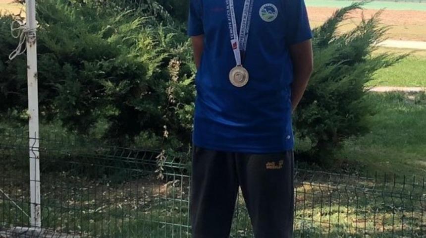 Atıcılıkta T&uuml;rkiye ikincisi B&uuml;y&uuml;kşehir&rsquo;den