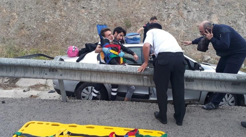 Aynı yerde aynı anda 2 ayrı kaza: 7 yaralı