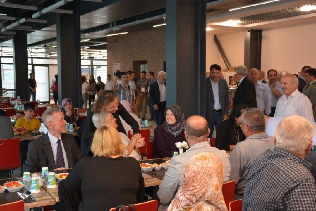 D&uuml;zce &Uuml;niversitesi&rsquo;nden anlamlı program