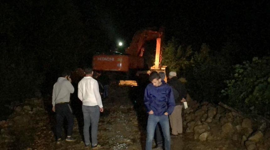 Düzce'de su baskını ve toprak kayması