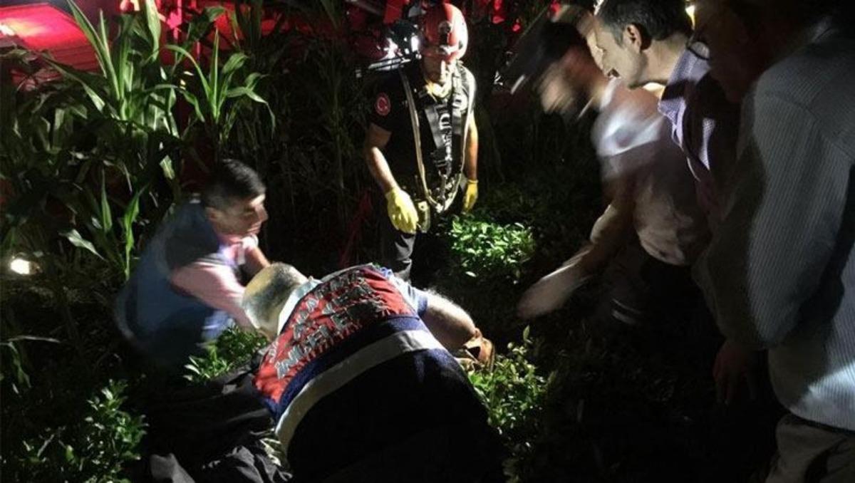 &Ouml;l&uuml;m&uuml;n b&ouml;ylesi! Armut toplarken y&uuml;ksek gerilime kapıldı!