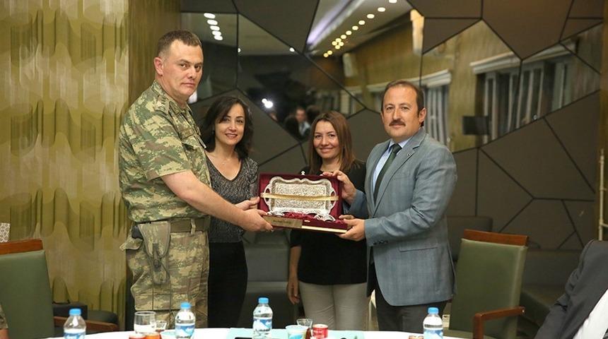 Garnizon Komutanı Albay Davut Balibaşa i&ccedil;in veda yemeği d&uuml;zenlendi