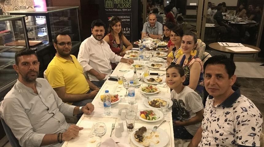 Basketbolculara moral yemeği