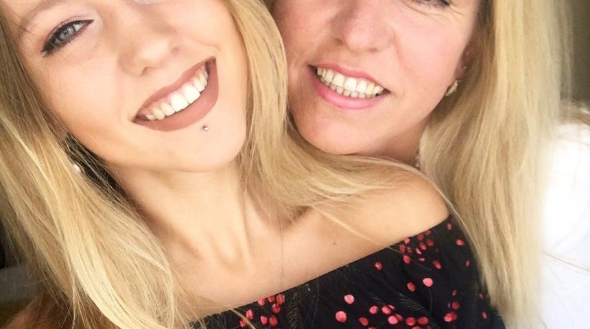 Annesinin &ouml;ld&uuml;ğ&uuml; kazada ağır yaralanan Ay&ccedil;a, hayati tehlikeyi atlattı