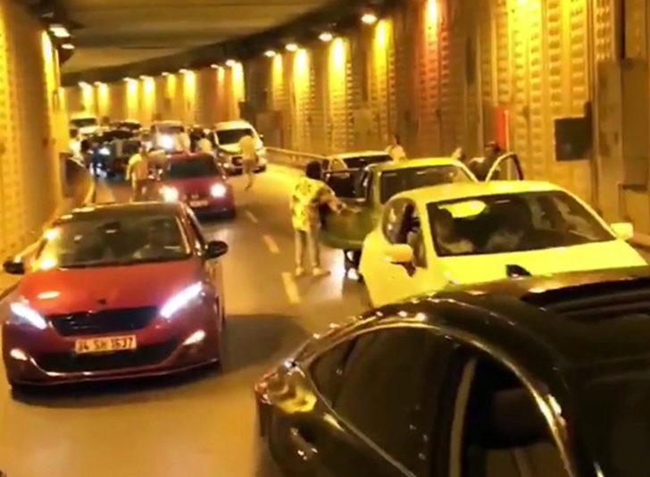 İstanbul'da asker uğurlayan magandalar tünel kapatıp havaya ateş açtı G1