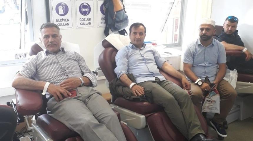 Sarıkamış’ta Kızılay’a kan bağışı yapıldı