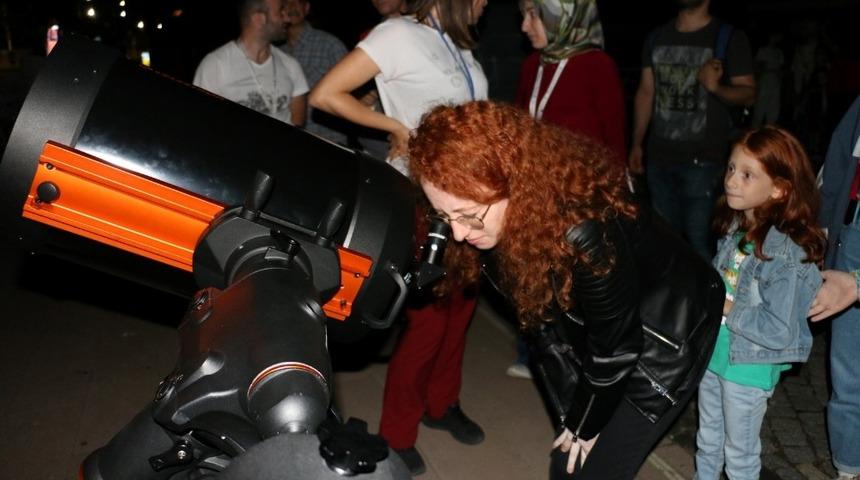 Kocaelili minikler g&ouml;ky&uuml;z&uuml;n&uuml; keşfetti