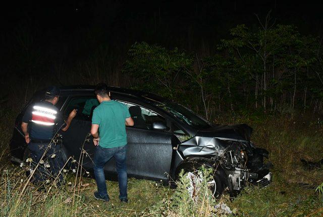 Yoldaki lastik zincirleme kazaya yol açtı: 2 yaralı