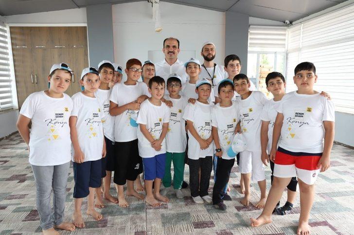 Başkan Altay, Atabey Gençlik ve Eğitim Kampında öğrencilerle buluştu G4