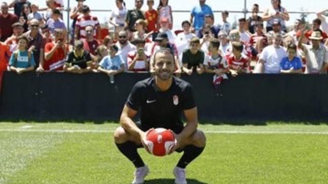 Roberto Soldado: Granada büyük bir aile