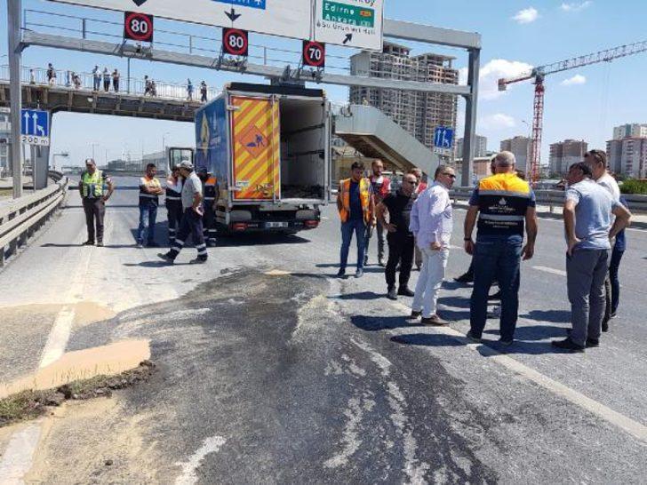 Son dakika: İstanbul D-100'de yol çöktü! Bölge trafiğe kapatıldı G4