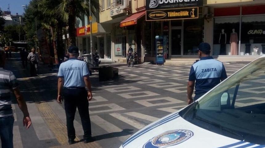 Zabıta ekipleri denetimlerini s&uuml;rd&uuml;r&uuml;yor