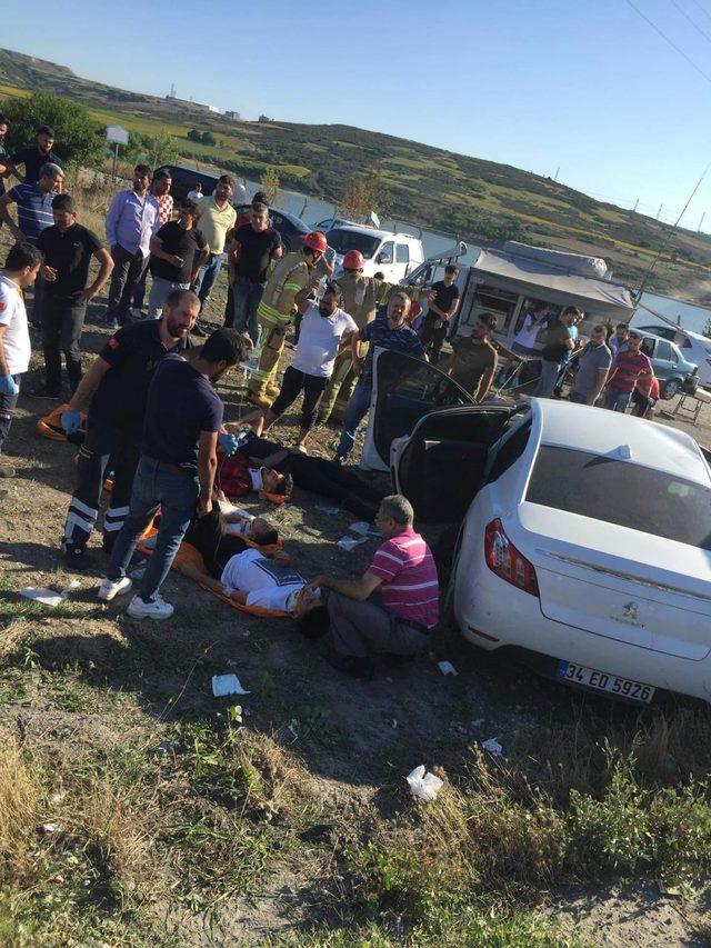 Arnavutköy'de kaza sonrası can pazarı (1)