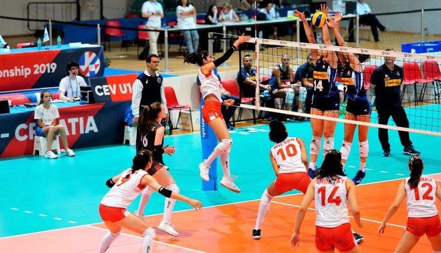 U16 Avrupa Voleybol Şampiyonası’nda Türkiye yarı finalde