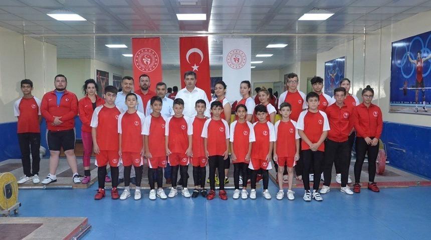 Haltercilere malzeme yardımı yapıldı