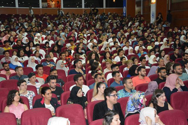 İstanbul Aydın Üniversitesi TÖMER öğrencileri mezun oldu