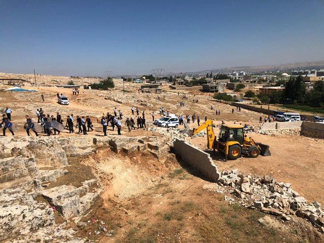 Şanlıurfa’da kaçak yapıya geçit yok