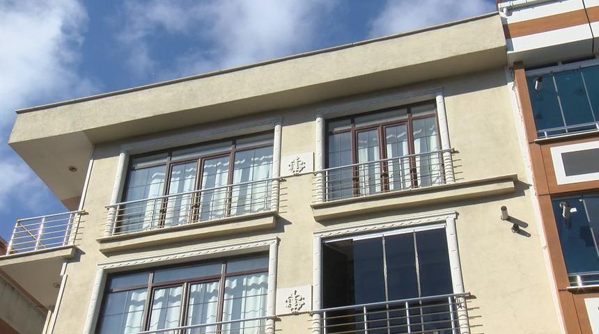 Duş almak i&ccedil;in yataktan kalkıp intihar etti