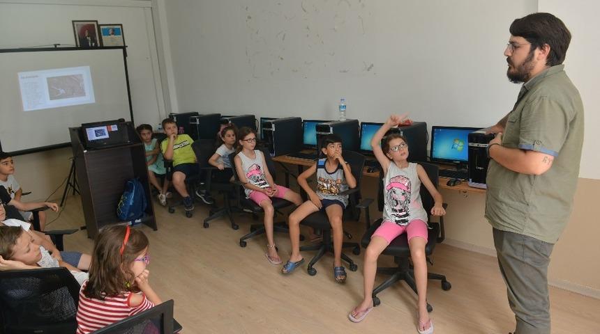 &Ccedil;iğli&rsquo;de robotik kodlama eğitimleri başladı