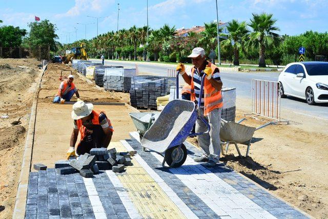 Manavgat’ta kaldırım çalışmaları 2