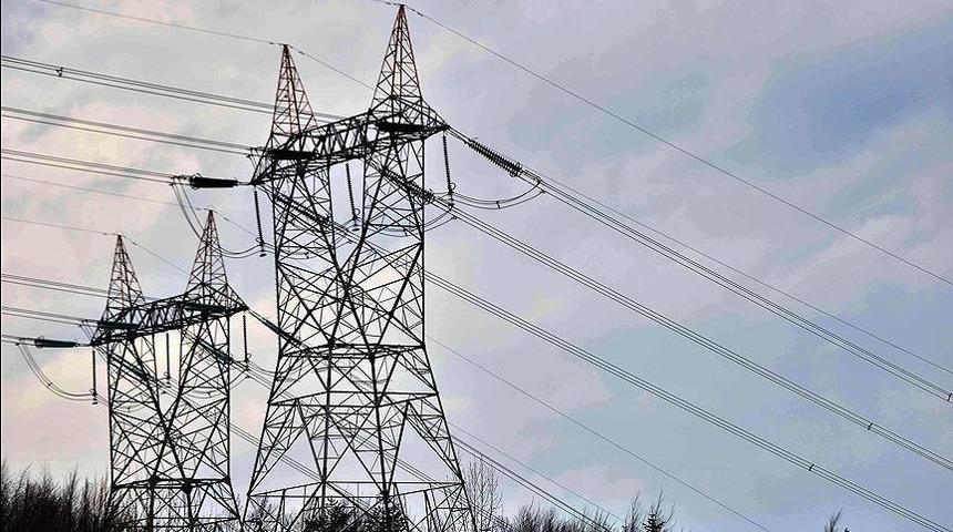 Elektrikte kurulu güç ilk 6 ayda yüzde 96 arttı