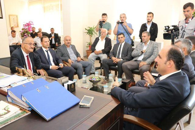 Başkan Altay, Beyşehir Belediyesini ziyaret etti