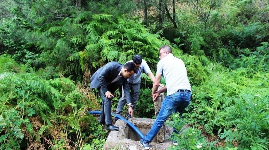 Köy içme suyu kaynağında bakım onarım çalışması