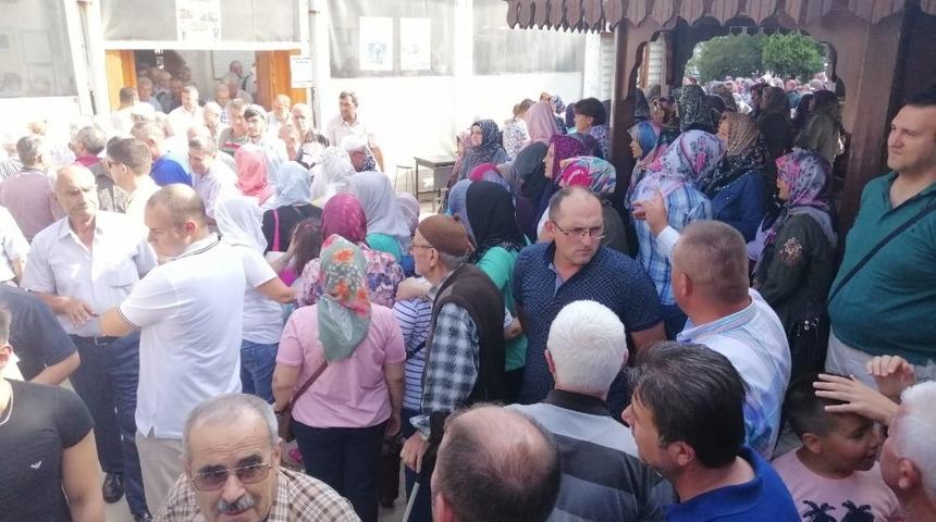 Hayrabolu’da hacı adayları kutsal topraklara uğurlandı