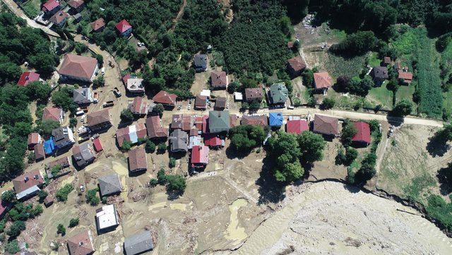 D&uuml;zce de selde kaybolan 7 kişiyi arama &ccedil;alışmaları başladı (3) 1