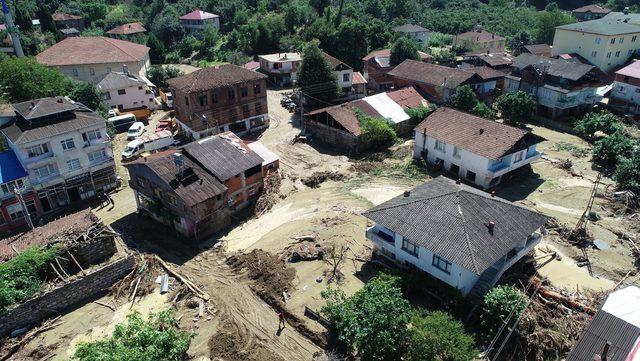 D&uuml;zce de selde kaybolan 7 kişiyi arama &ccedil;alışmaları başladı (3) 3