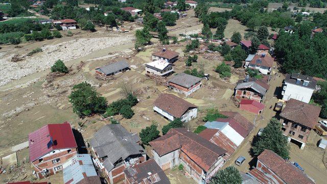 D&uuml;zce de selde kaybolan 7 kişiyi arama &ccedil;alışmaları başladı (3) 4
