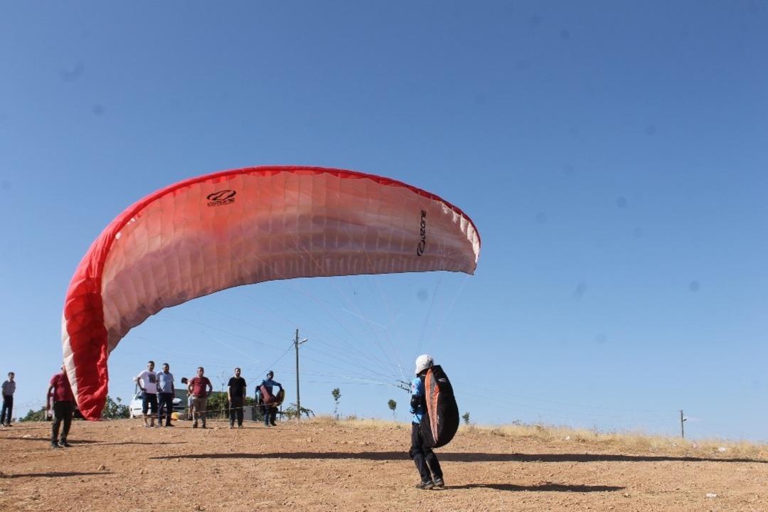 Siirt&rsquo;te huzur ortamının sağlanmasıyla yama&ccedil; paraş&uuml;t&uuml;ne ilgi arttı
