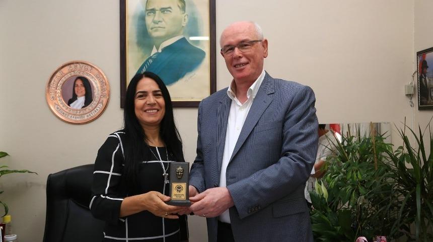 Başkan Kazım Kurt mahalle muhtarlarını ziyaret etti