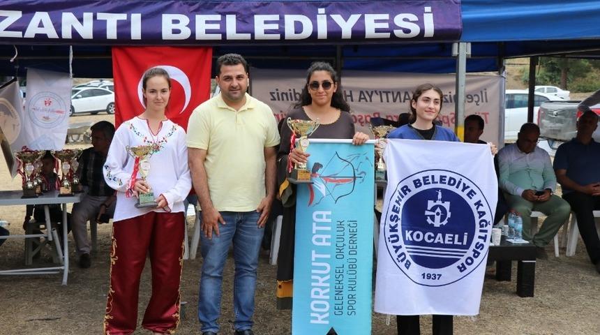 Gen&ccedil; ok&ccedil;ulardan 3 madalya