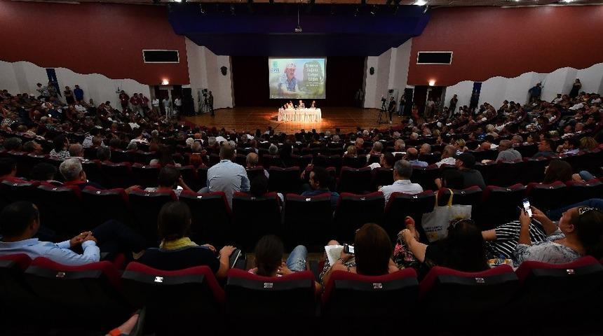 İzmir Buluşmaları&rsquo;nın ikincisinde tarım ve sağlıklı gıda masaya yatırıldı
