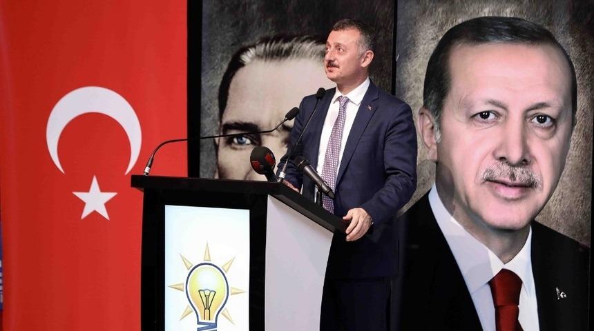 Başkan B&uuml;y&uuml;kakın, "Kocaeli b&uuml;y&uuml;d&uuml;k&ccedil;e T&uuml;rkiye&rsquo;de b&uuml;y&uuml;yor"