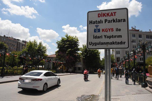 Eskişehir'de, hatalı park yapan sürücülere kameralı denetim