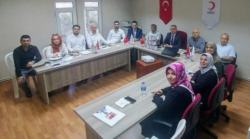 Türk Kızılay Karabük Şube Yönetim Kurulu kurbanlarını bağışladı