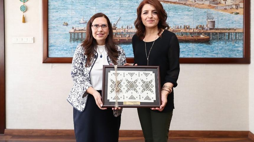 KKTC Başkonsolosu İnanıroğlu’dan Büyükşehir Belediyesine ziyaret