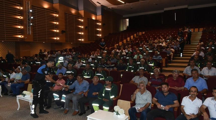 Polisten temizlik personeline ş&uuml;phe eğitimi