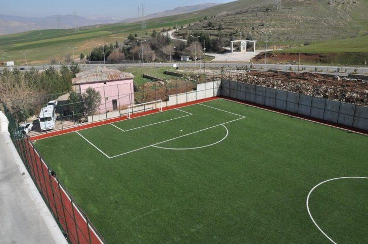 Siirt’te 5 milyon 320 bin liraya yapılan spor kompleksi hizmete girdi G4