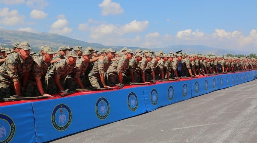 Kütahya’da 3 bin 815 bedelli asker yemin etti