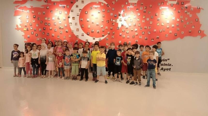 Kur’an Kursu öğrencilerinden 15 Temmuz Şehitler müzesine ziyaret